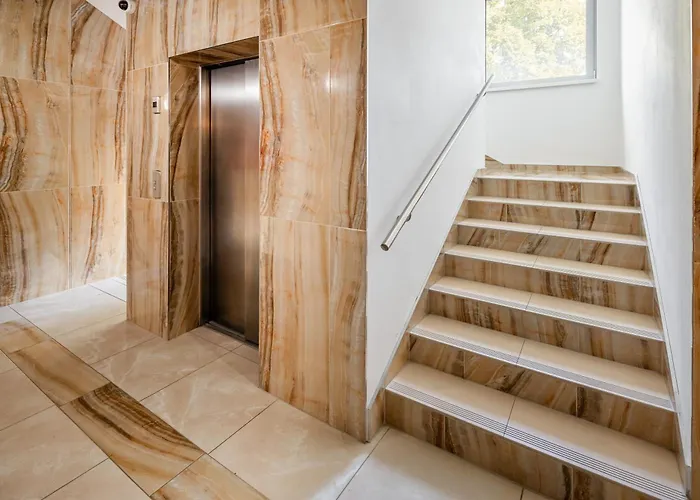 Center Gallery Piest'any